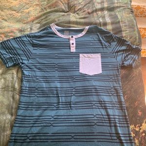 Lira Tshirt with front pocket